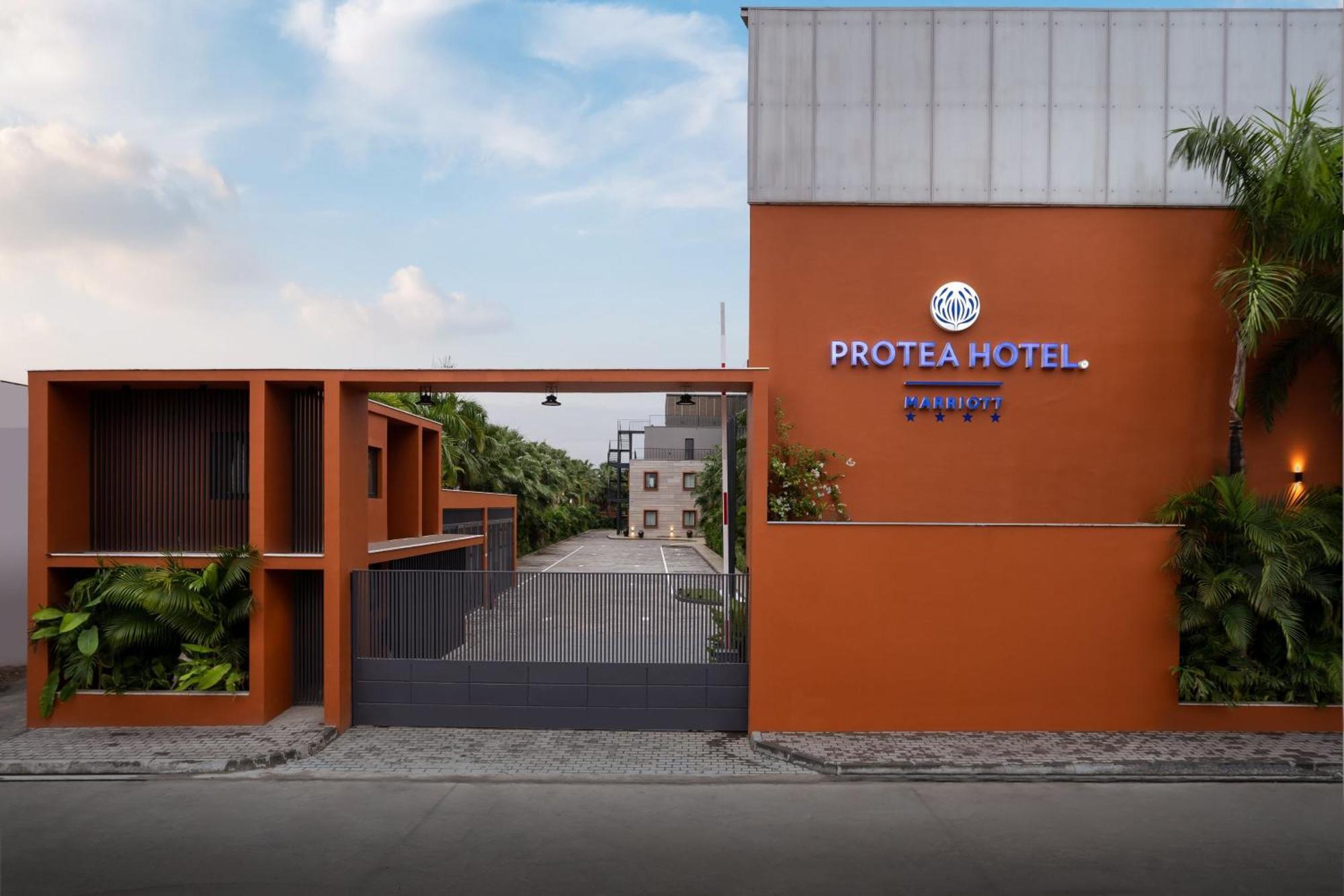 Protea Hotel By Marriott Луанда Екстер'єр фото
